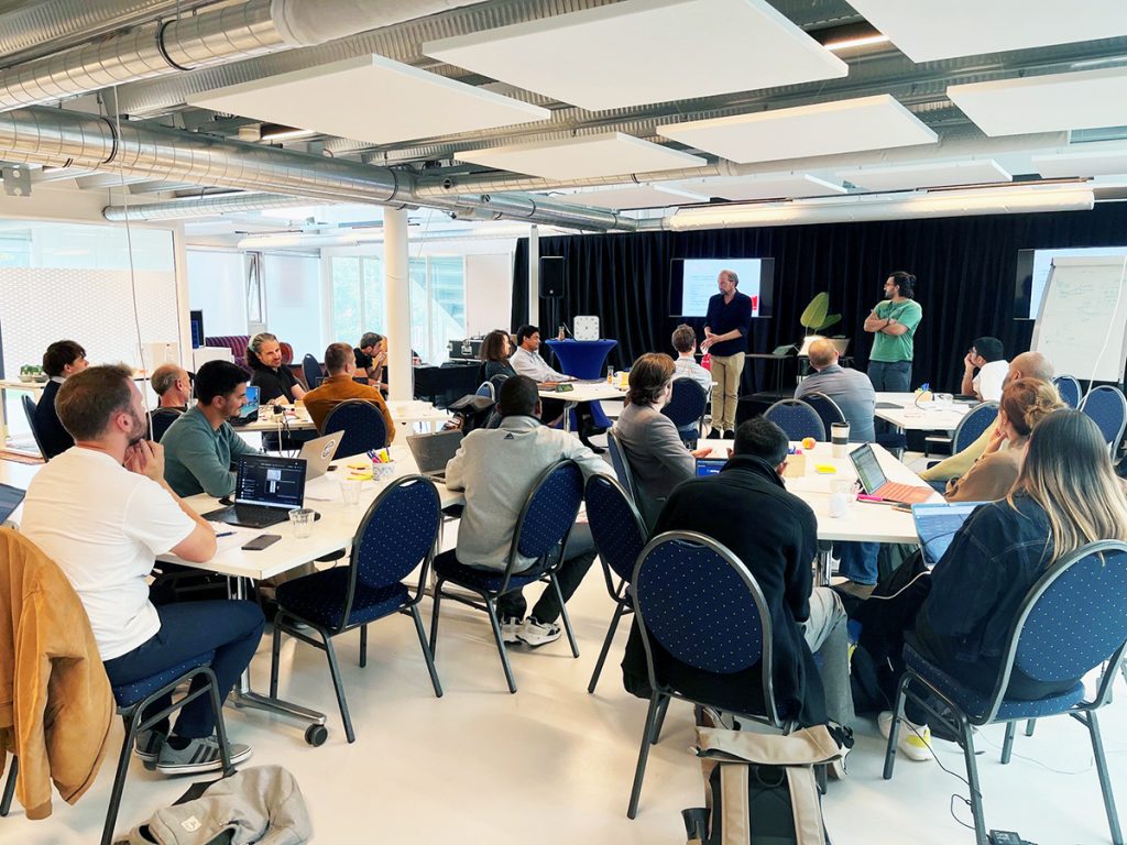space and business professionals during pre-incubation programme at SBIC Noordwijk