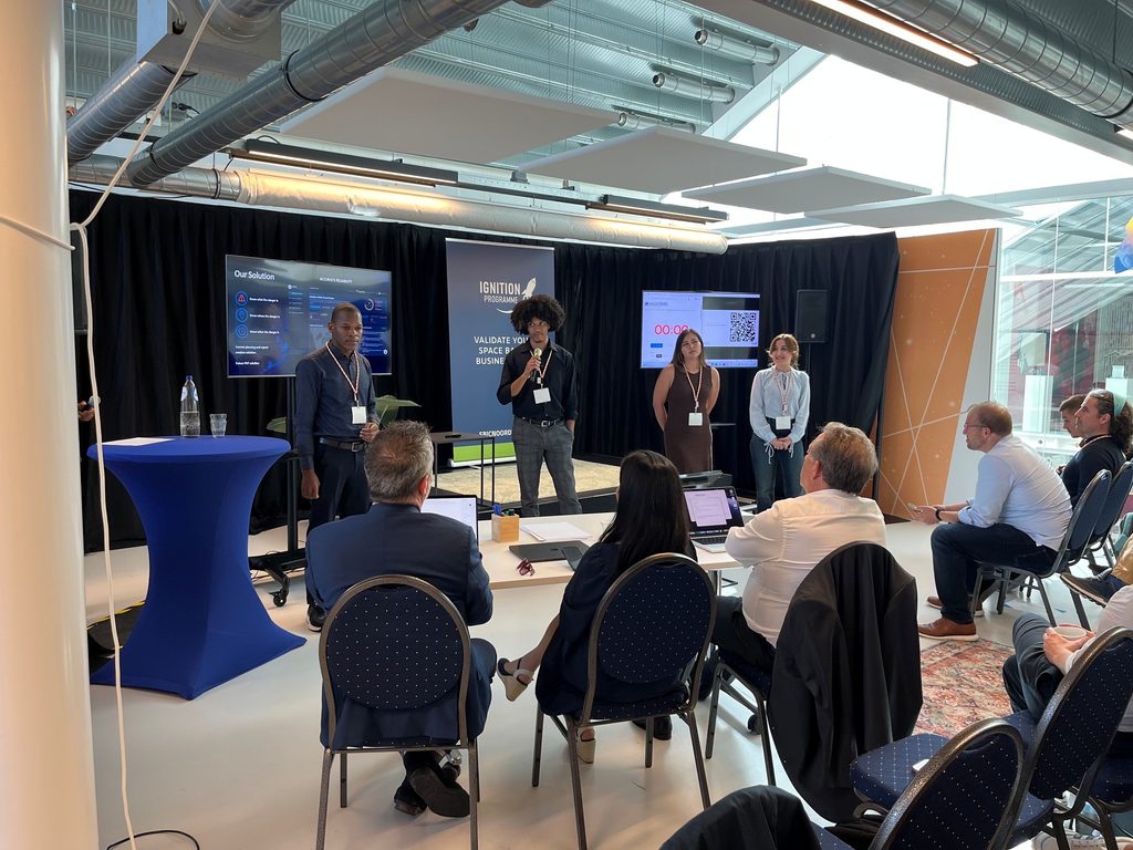space and business professionals during pitch competition of pre-incubation programme at SBIC Noordwijk