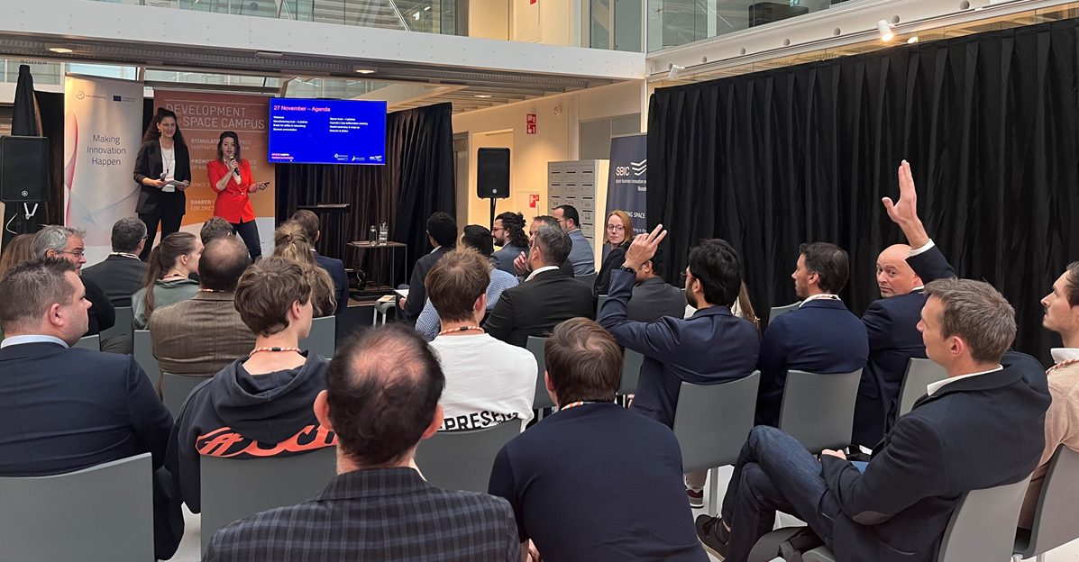 space and manufacturing business professionals during presentation at SBIC Noordwijk