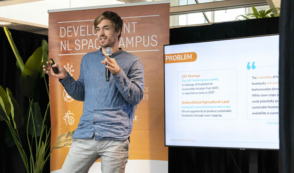 space business professional on stage at SBIC Noordwijk